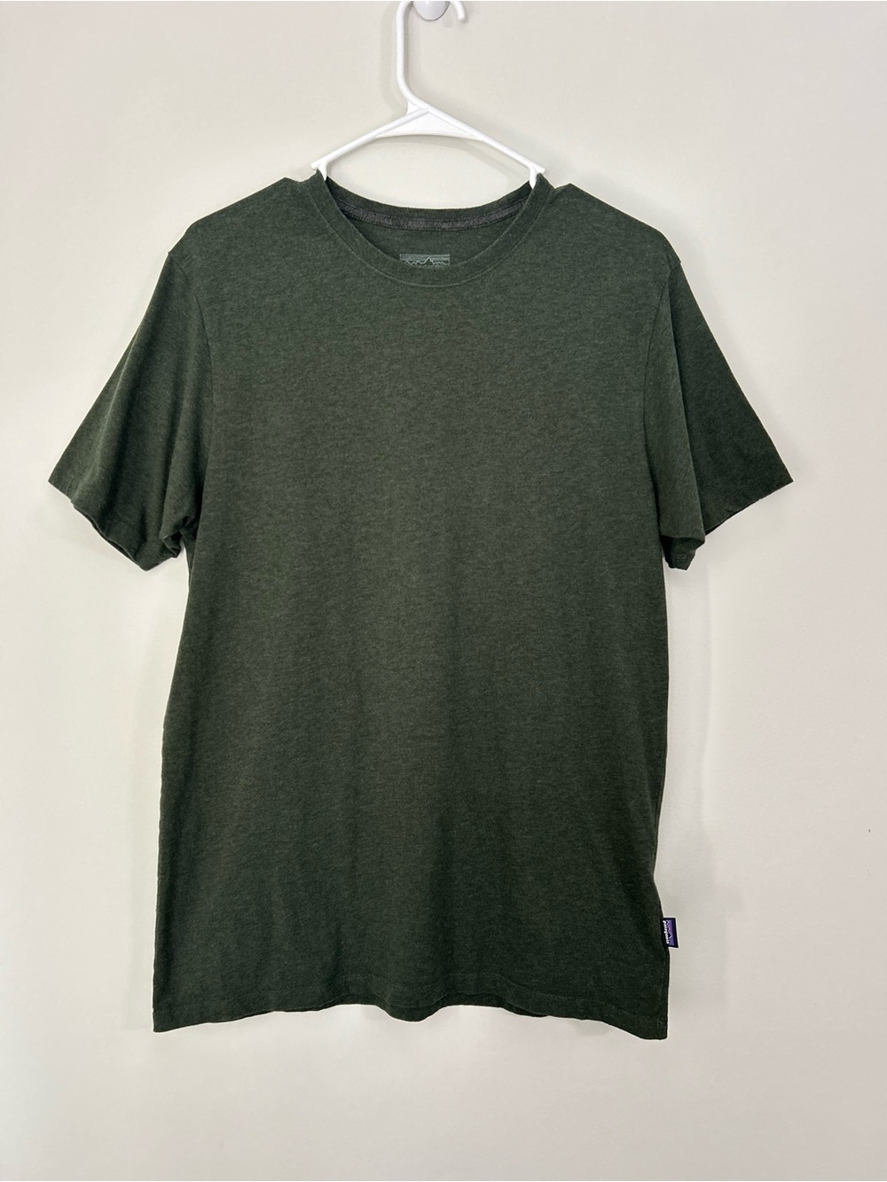 Patagonia T-Shirt Mens Cotton Rust Green Short Sleeve Round Neck Medium